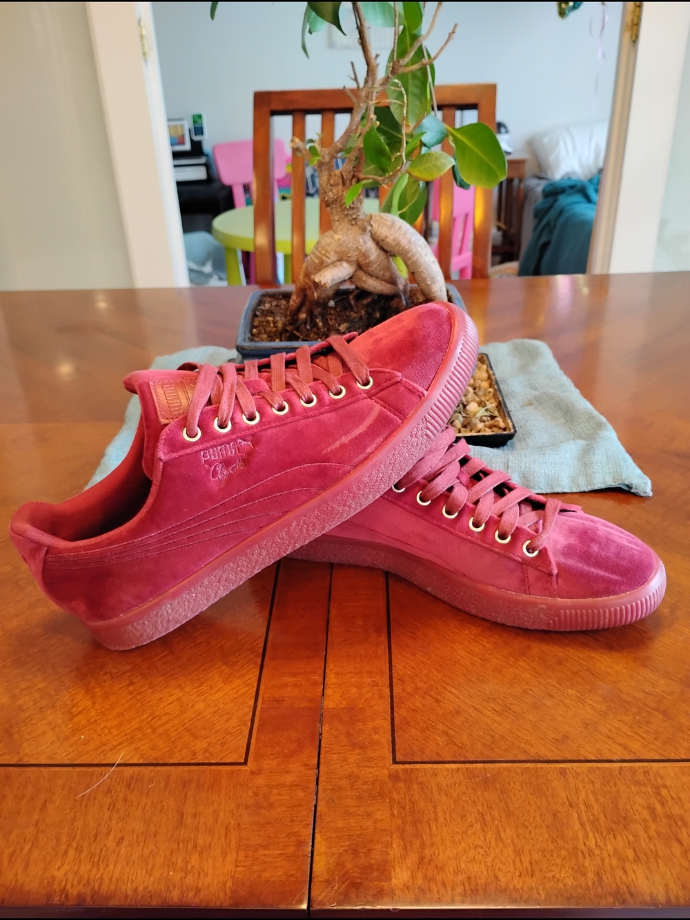 Puma Clyde Velour Ice Red Velvet Sneakers Mens Size 10